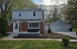 20250 Melvin Street, Livonia, MI 48152