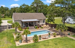 2540 E Forest Drive, Newport, NC 28570