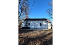 207 E Marshall Street, Charleston, MO 63834