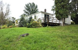 916 Lincoln Lake Avenue SE, Lowell, MI 49331