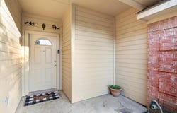 1005 E Burnett Street, Ennis, TX 75119