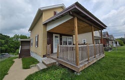 335 Main St, Centerville, PA 15358