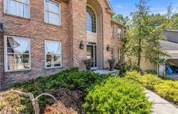 120 Sugarbush Glen, Chardon, OH 44024