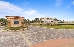 1502 Royal Oaks Trail, Rockport, TX 78382