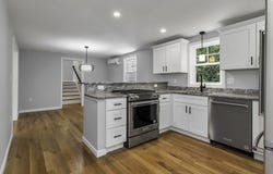 21 Karen Lee Ln, Tewksbury, MA 01876