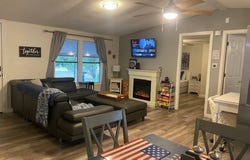15433 Carrolls Ct, Tavares, FL 32778
