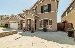 3374 Swift, Clovis, CA 93619