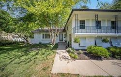 5530 W 85th Street, Overland Park, KS 66207