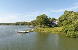 52 S Midway Rd, Shelter Island, NY 11964