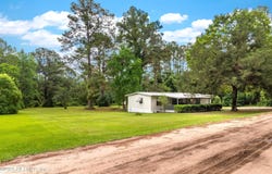 11196 WESTSIDE Loop, Glen St. Mary, FL 32040