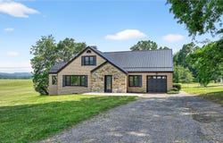 545 Vanderbilt Rd, Dunbar Twp, PA 15425