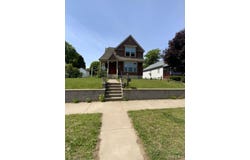 113 W Onota Street, Munising, MI 49862