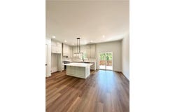 8 Stanton  CIR, Bella Vista, AR 72714