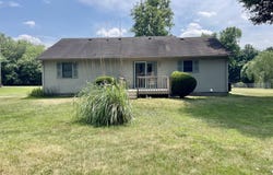 3946 E Plantation Avenue, Terre Haute, IN 47805