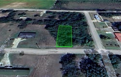 E Douglas Avenue, Brinkley, AR 72021