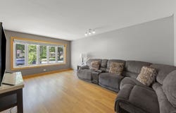 439 Parkside Avenue, Itasca, IL 60143