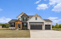 5544 Kingsfield Drive, Wyoming, MI 49418