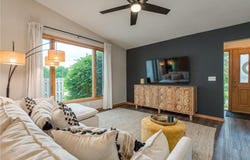623 E Rolling Hills Drive, Le Center, MN 56057