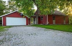 3508 540th St, Riverside, IA 52327