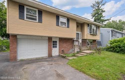 250 Hillcrest Avenue, Schenectady, NY 12304