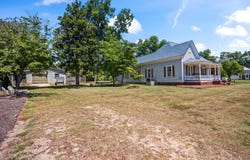 818 Calhoun Street, Johnston, SC 29832