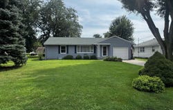 310 E Farrington Street, Agency, IA 52530