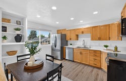 627 E HILO St, Sandy, UT 84070