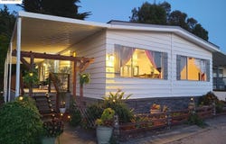 94 Shelter LN, Daly City, CA 94014