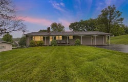 4080 Dresden Road, Zanesville, OH 43701
