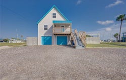 521 Woodhaven, Ingleside, TX 78362