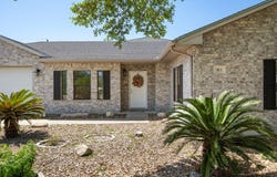 913 Redwood, ROCKPORT, TX 78382