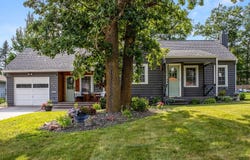 607 College Street, Spooner, WI 54801