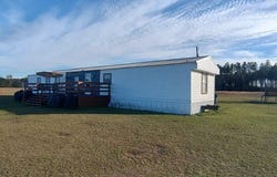 9197 S ROCKY CREEK RD, Cottonwood, AL 36320
