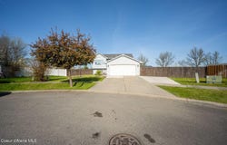 461 N BLANDWOOD CT, Post Falls, ID 83854
