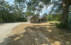 250 Old Grimsley Court, Grimsley, TN 38565
