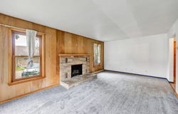 12 E 14th St, Clintonville, WI 54929