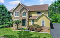 2 FOREST ROAD, MOHNTON, PA 19540