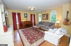 107 STOOPVILLE ROAD, NEWTOWN, PA 18940