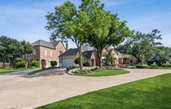 585 N Peytonville Avenue, Southlake, TX 76092