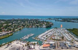 33 Starboard Dr, Venice, FL 34285