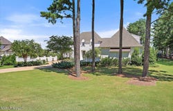 345 Lake Viillage Drive, Madison, MS 39110