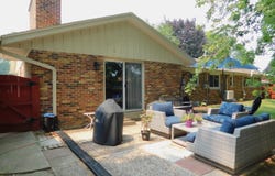 3616 S 53rd St, Greenfield, WI 53220