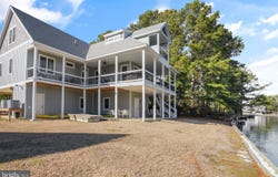 5403 PEARL DR, CHINCOTEAGUE ISLAND, VA 23336