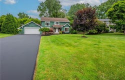 8 Pond Valley Circle, Penfield, NY 14526