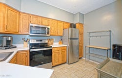 4704 S Foxwood Drive, Clifton Park, NY 12065