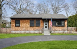 2786 Quogue Riverhead Road, East Quogue, NY 11942