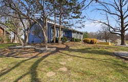 1208 SW 23rd Street, Blue Springs, MO 64015