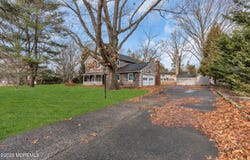 387 Riverdale Avenue W, Tinton Falls, NJ 07724