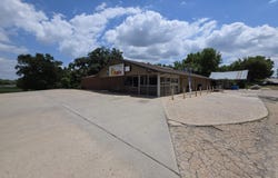 901 Oak ST, Valley Falls, KS 66088