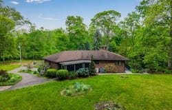 399 BARNSTABLE ROAD, CARLISLE, PA 17015